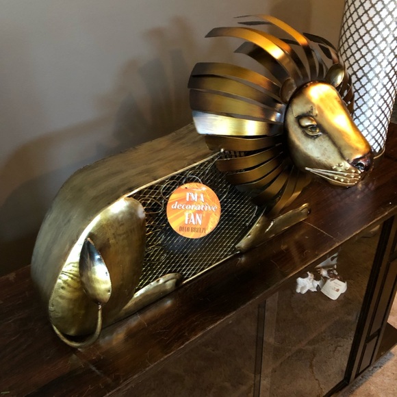 Deco Breeze Bronze Lion Figure 2 Speed Fan - Picture 2 of 5